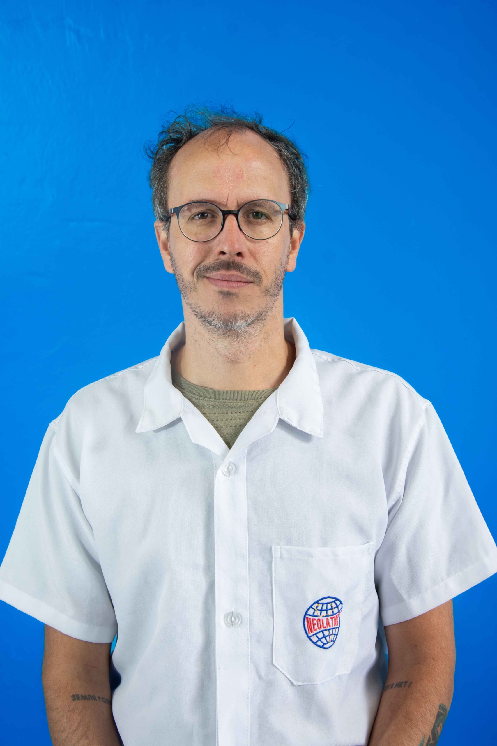 Prof. Tom Adamenas e Pires